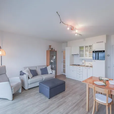 By The Sea In Belgium With Access, Cleaning Included Apartment