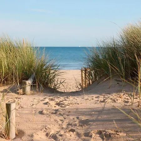 Apartman By The Sea In Belgium With Access, Cleaning Included Oostduinkerke