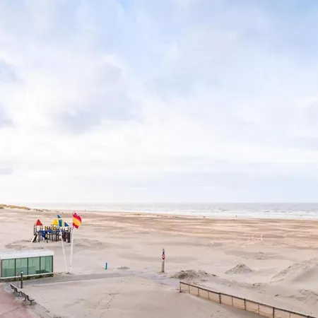 Apartment By The Sea In Belgium With Access, Cleaning Included