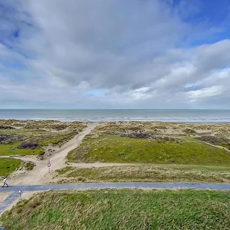 By The Sea In Belgium With Access, Cleaning Included *